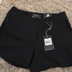 NWT Nike women’s golf shorts size 4 modern rise